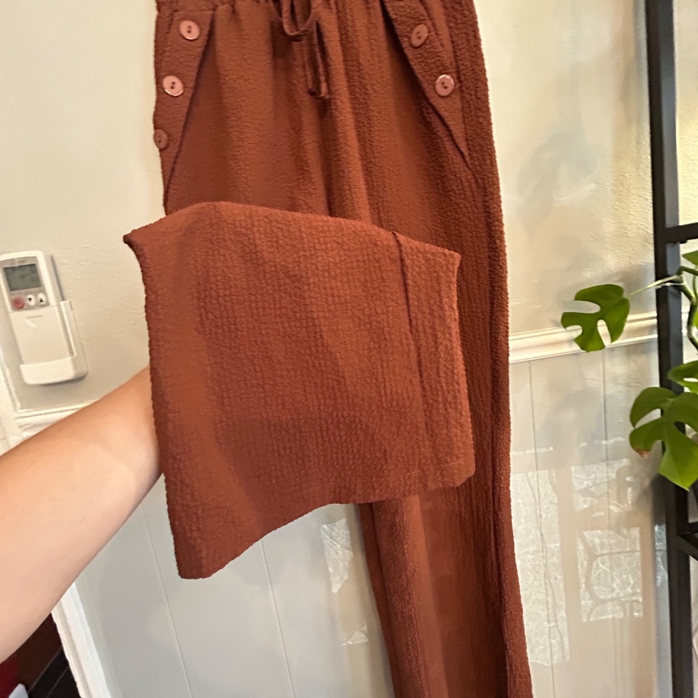 Fun dress up or down comfy pants - Picture 5 of 10